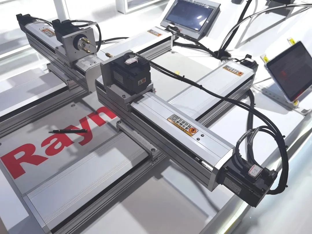 精彩回顧|彰顯創新發展力:睿能科技亮相上海紡機展(圖6) 精彩回顧|彰顯創新發展力:睿能科技亮相上海紡機展(圖6)